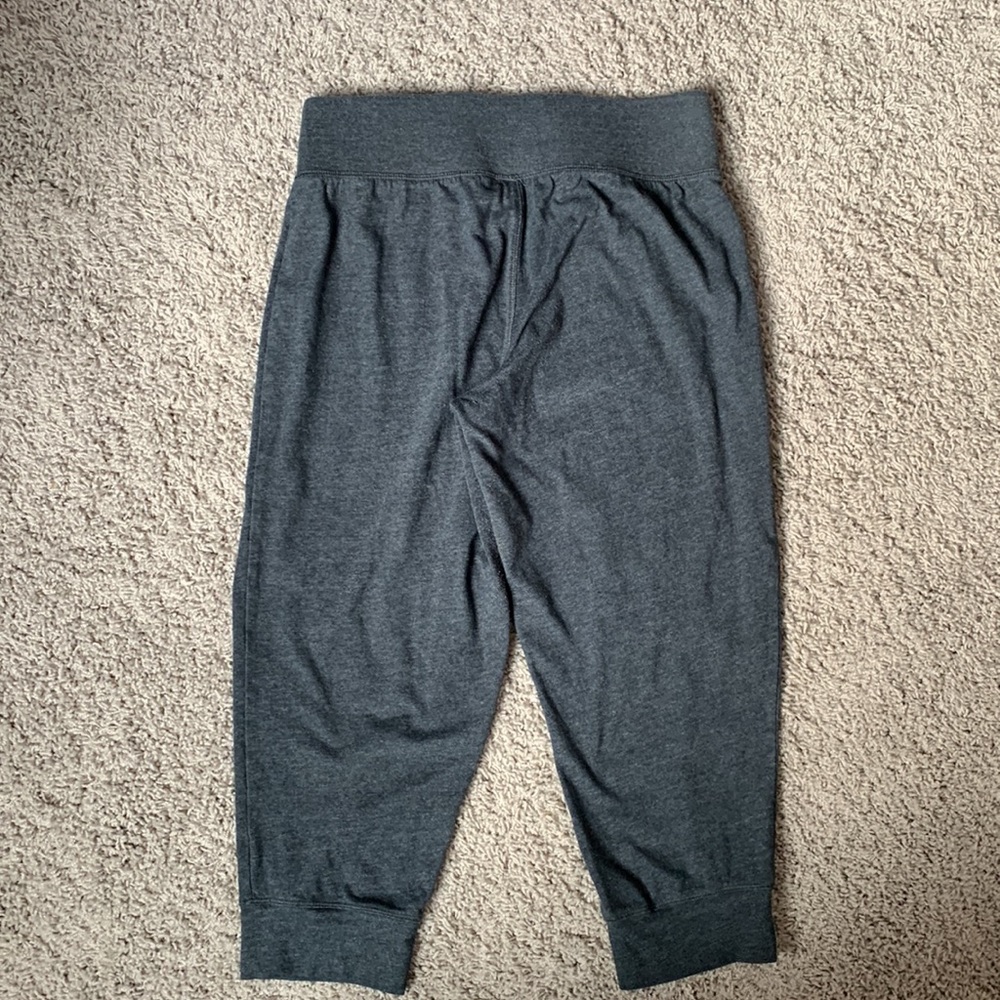 Under Armour Crop Pants - Picture 11 of 12